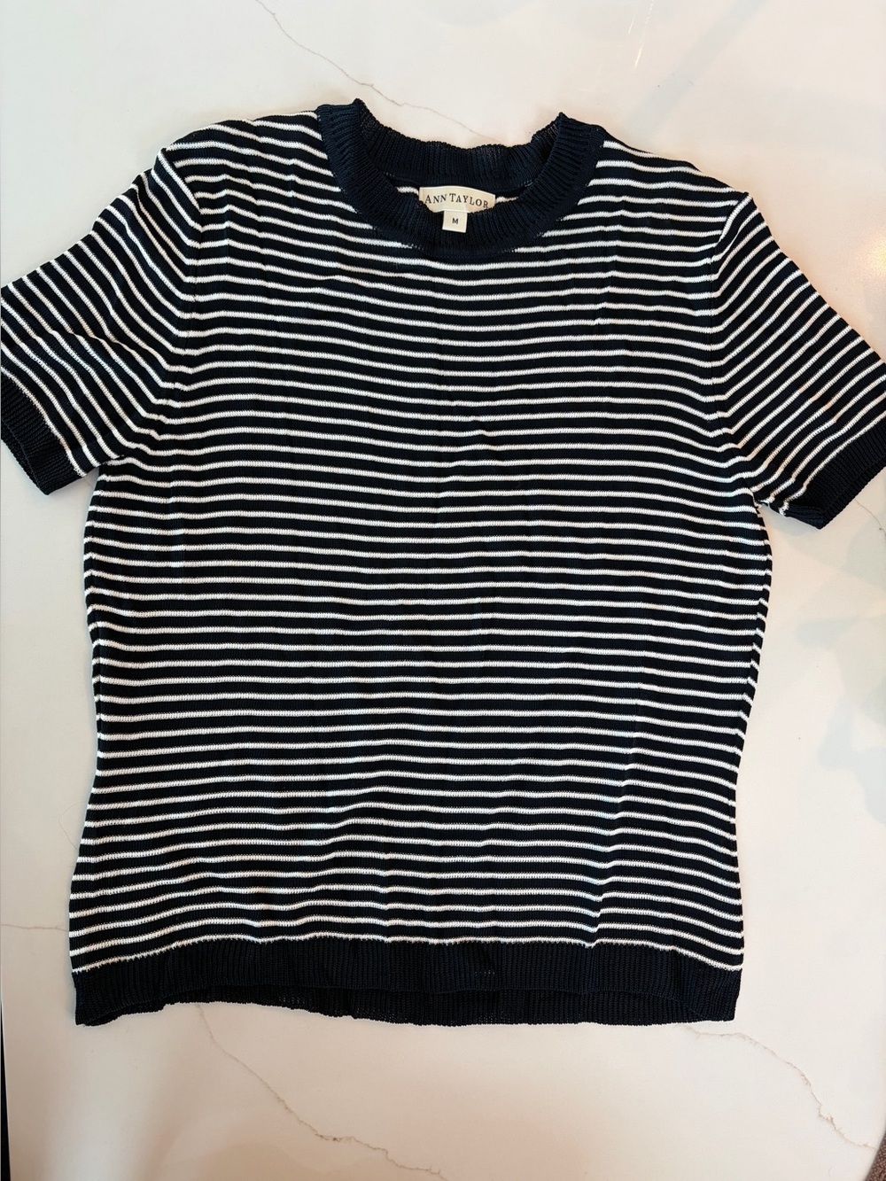 Anne Taylor black white short sleeve sweater size M